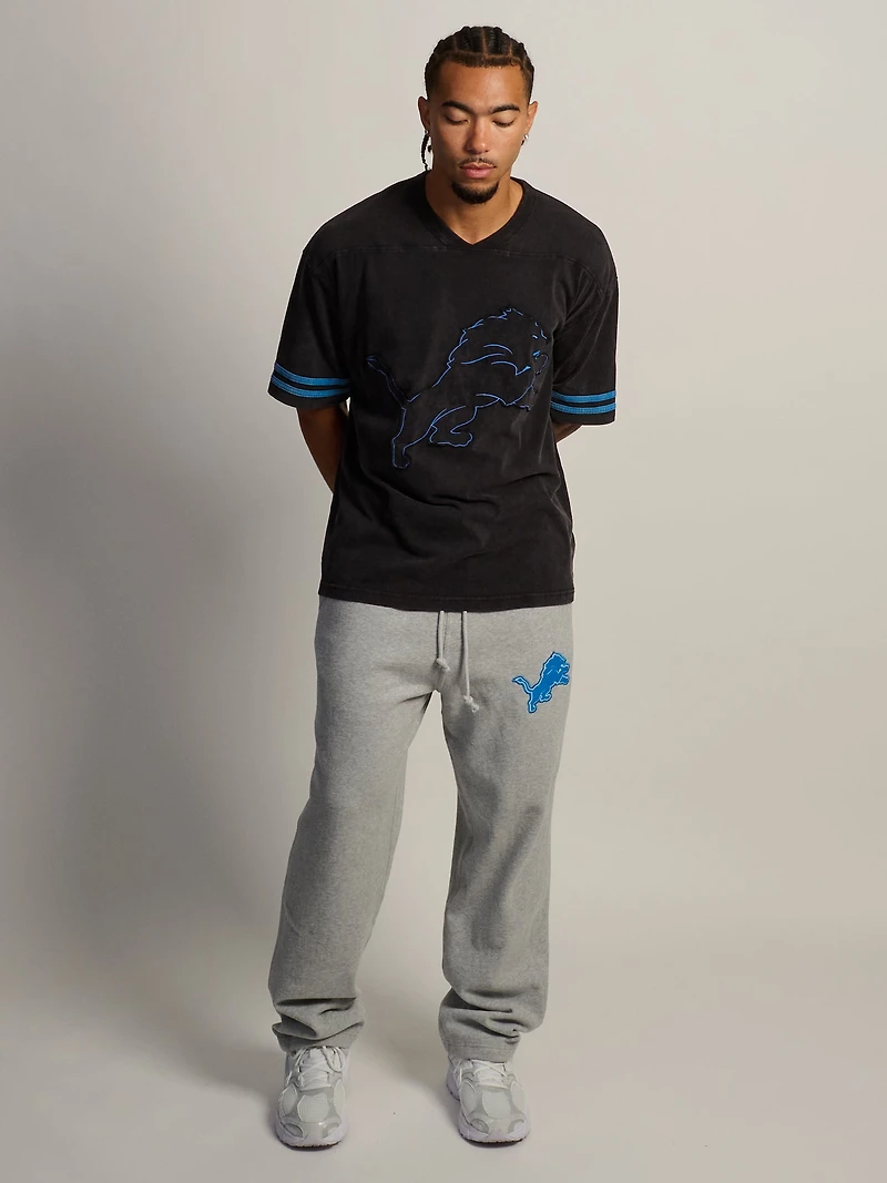 NFL LIONS FOOTBALL T-SHIRT