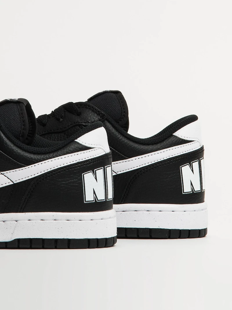 MENS NIKE BIG LOW SNEAKER - BLACK/WHITE
