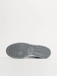 MENS NIKE BIG LOW SNEAKER - WHITE/WOLF GREY