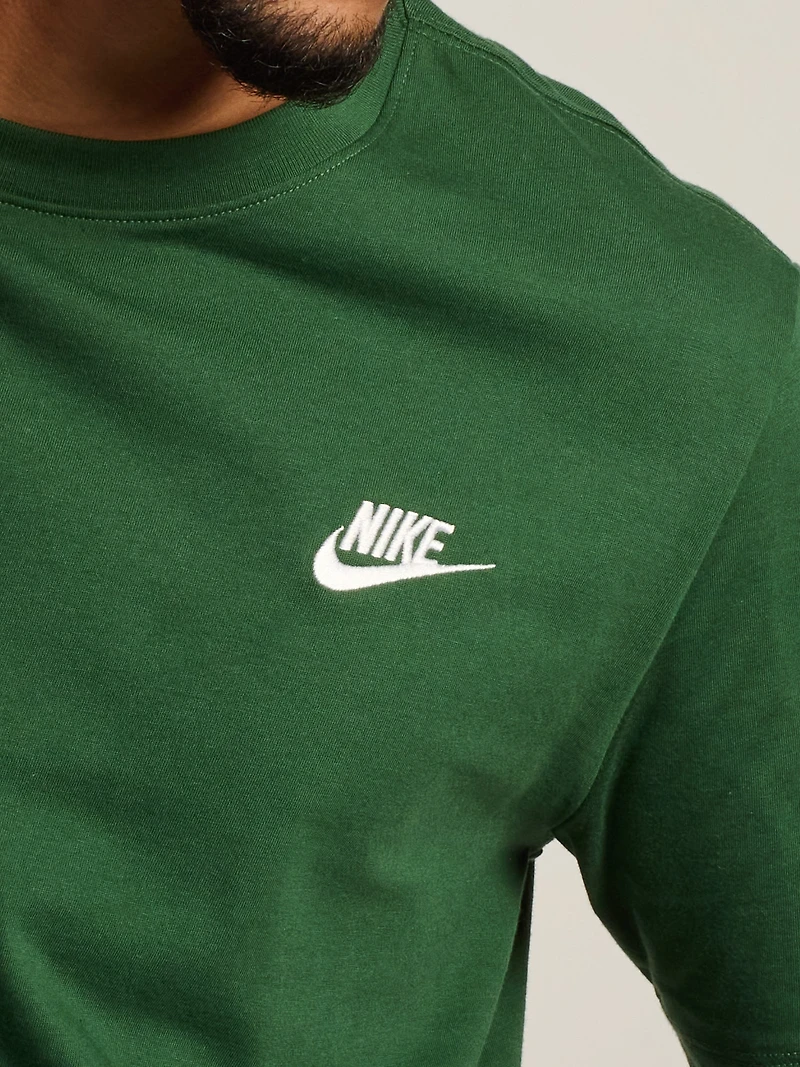 NIKE SPORTSWEAR CLUB T-SHIRT