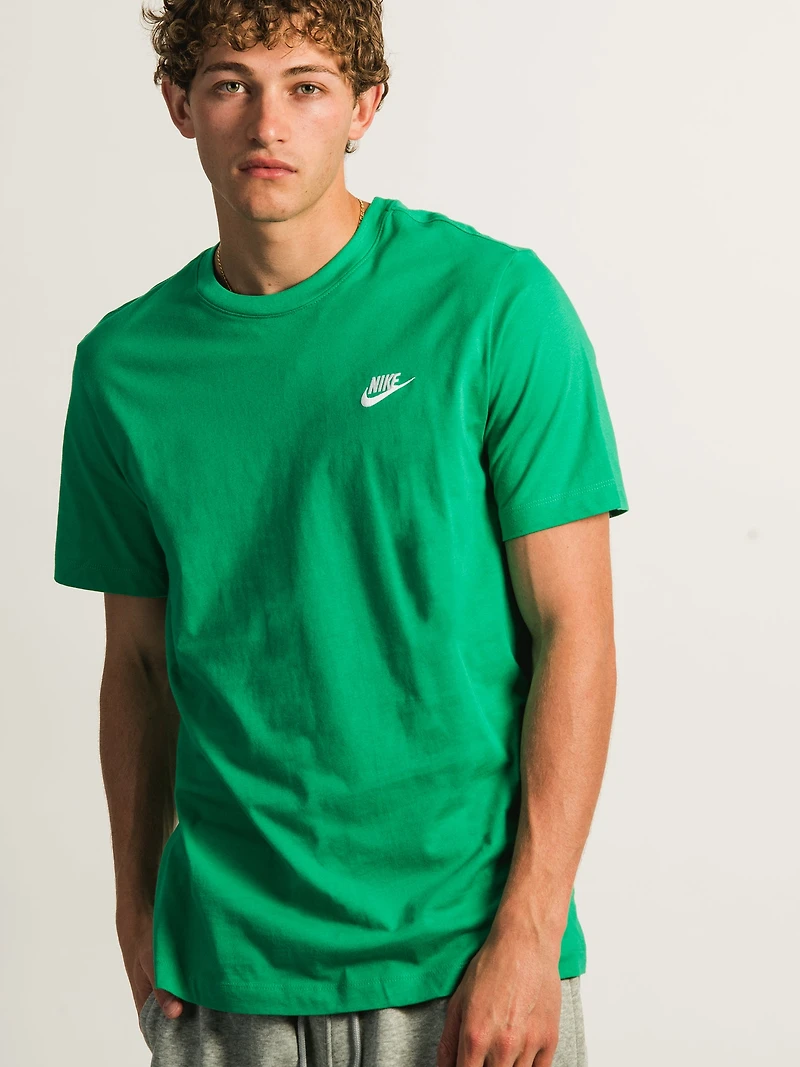 T-SHIRT CLUB NIKE SPORTSWEAR - VERT