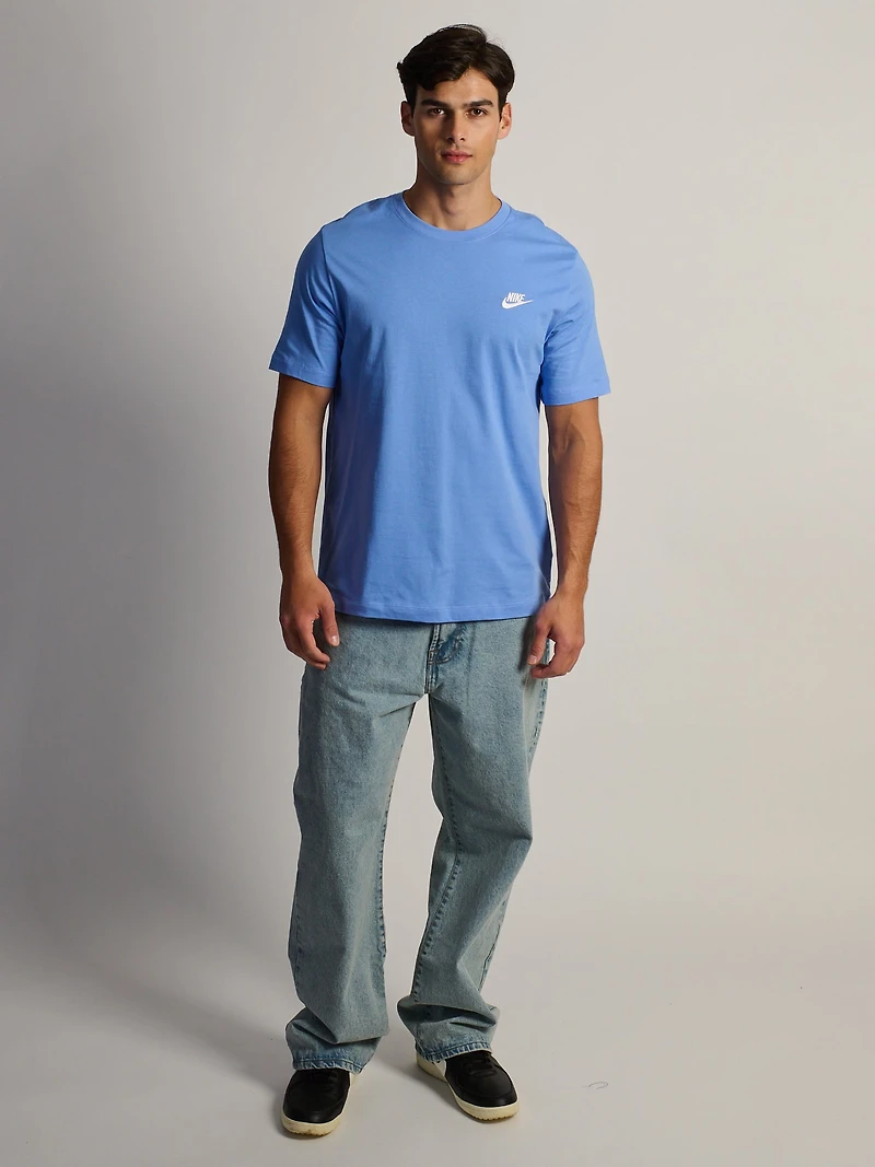 T-SHIRT NIKE SPORTSWEAR CLUB - ROYAL PULSE