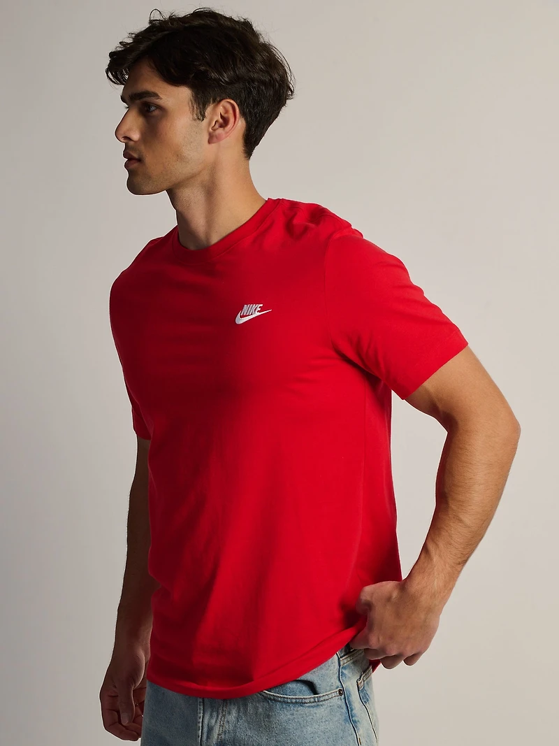 T-SHIRT NIKE SPORTSWEAR CLUB - ROUGE