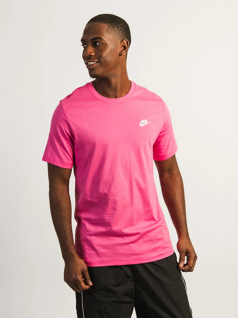 T-SHIRT NIKE SPORTSWEAR CLUB -ROSE