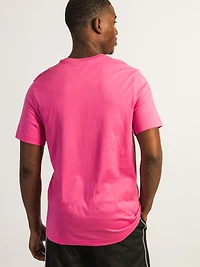 NIKE SPORTSWEAR CLUB T-SHIRT - PINK