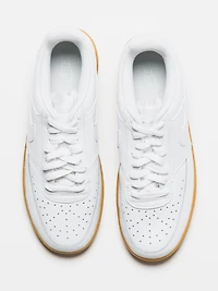 MENS NIKE COURT VISION LOW NEXT NATURE SNEAKER - WHITE/LIGHT BROWN