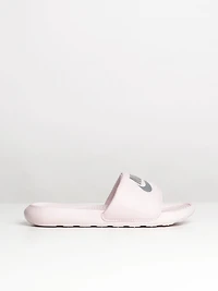 WOMENS NIKE VICTORI ONE SLIDES - BARELY ROSE/METALIC SILVER