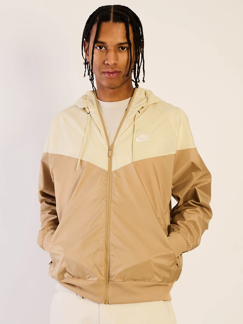 VESTE À CAPUCHE NIKE WOVEN WINDRUNNER