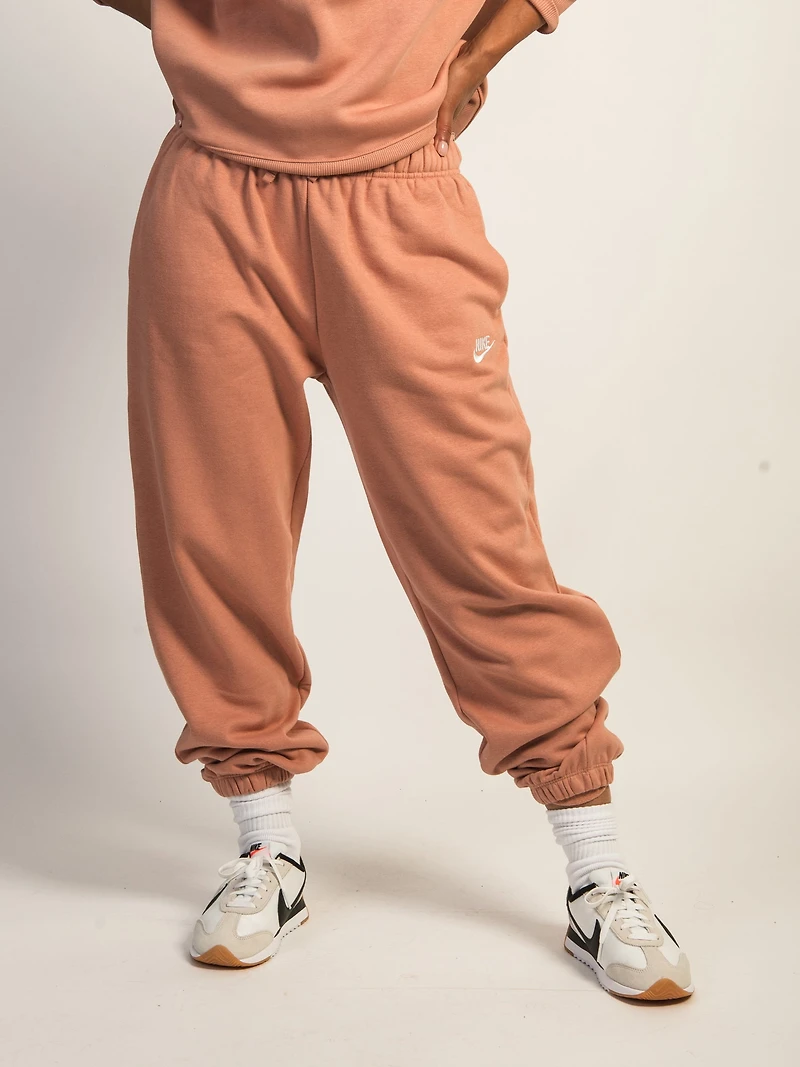 NIKE CLUB MIDRISE OVERSIZED SWEATPANTS - ROSE GOLD