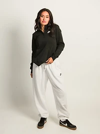 NIKE HALF ZIP SWEATSHIRT
