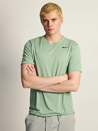NIKE FITNESS T-SHIRT - SAGE