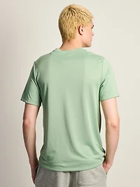 NIKE FITNESS T-SHIRT - SAGE