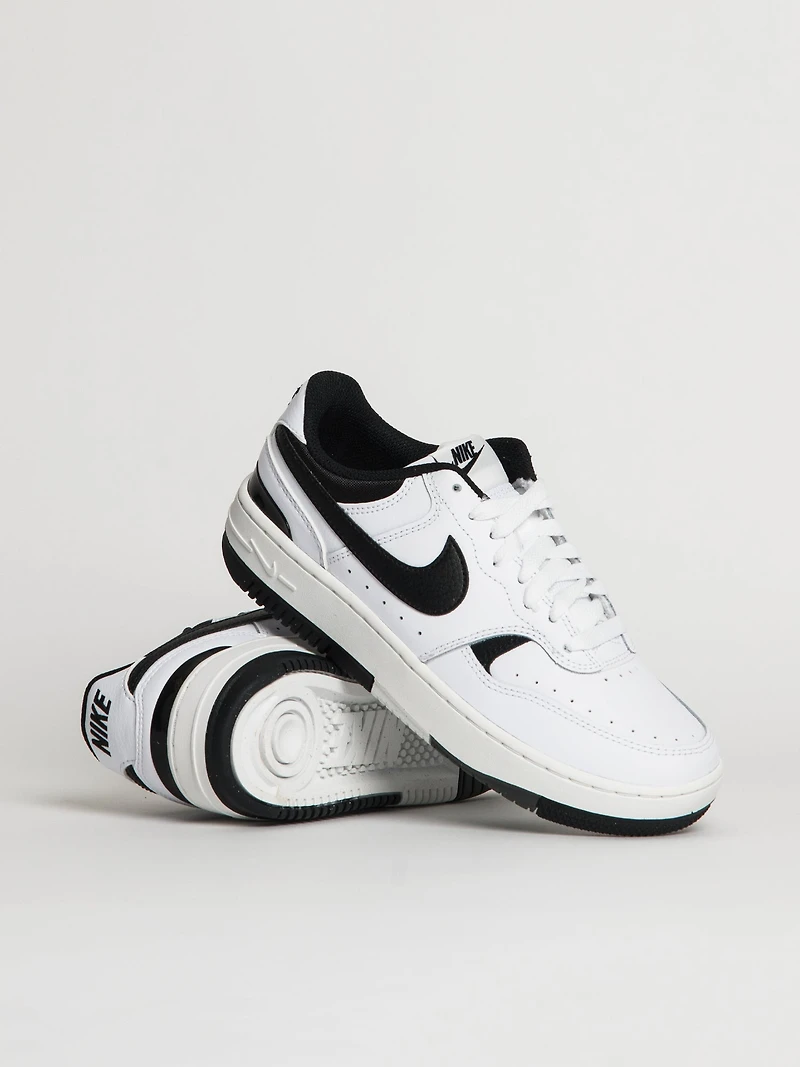 BASKETS NIKE GAMMA FORCE FEMME