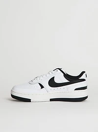 BASKETS NIKE GAMMA FORCE FEMME