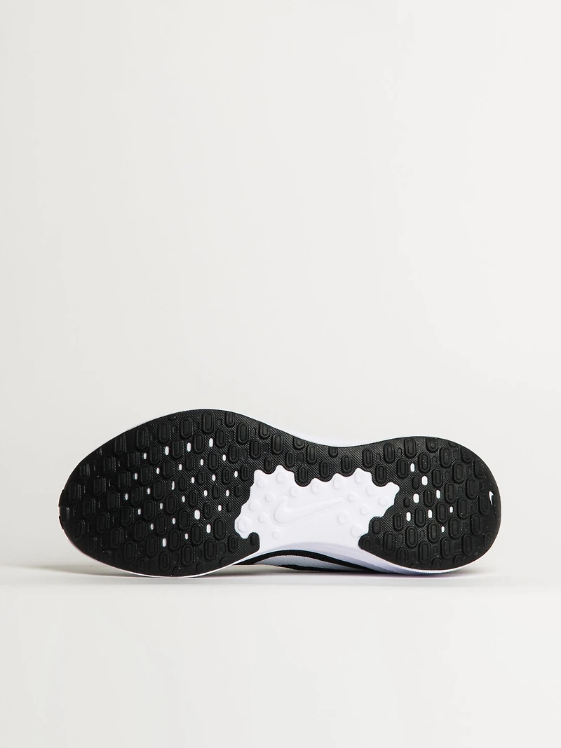 MENS NIKE REVOLUTION 7 RUNNING SHOE - BLACK/WHITE