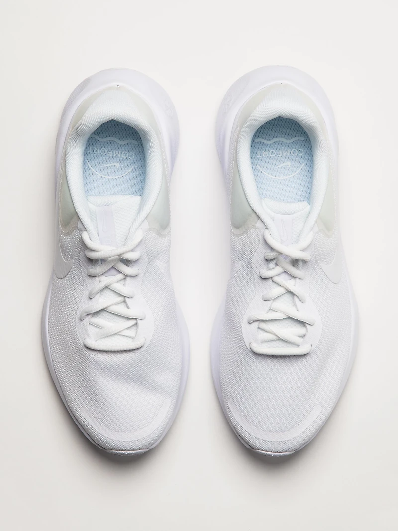 WOMENS NIKE REVOLUTION 7 RUNNING SHOE - WHITE