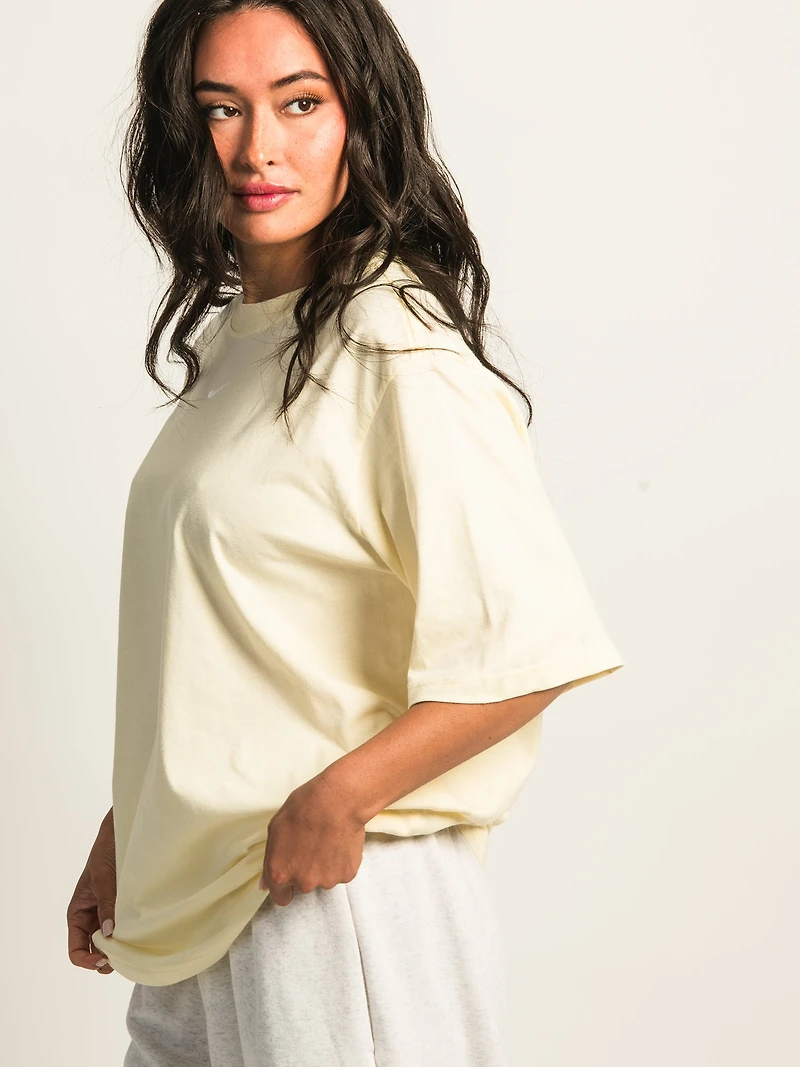 NIKE SPORTSWEAR CLUB T-SHIRT - ALABASTER