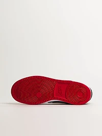 MENS NIKE COURT VISION LOW SNEAKER - BLACK/WHITE/UNIVERSITY RED