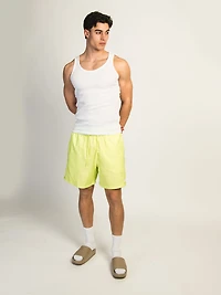 NIKE CLUB WOVEN FLOW SHORT - LEMON