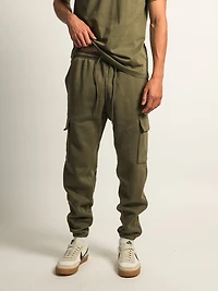 NIKE SPORTSWEAR CLUB CARGO PANT - OLIVE