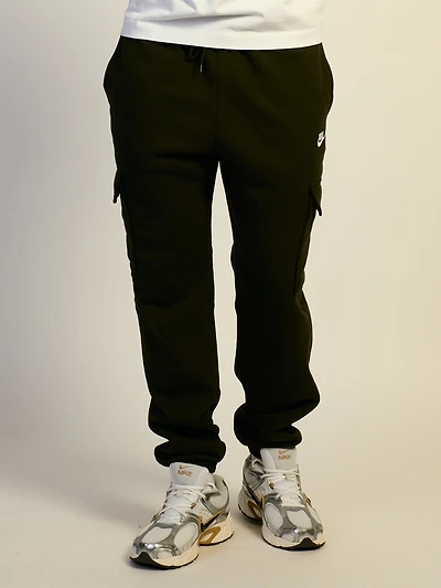 NIKE SPORTSWEAR CLUB CARGO PANT - SEQUOIA