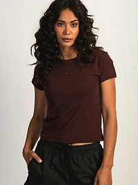 NIKE SPORTSWEAR CHILL KNIT CROP TEE - BURGUNDY
