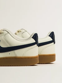 MENS NIKE COURT VISION LOW SNEAKER - SAIL/NAVY