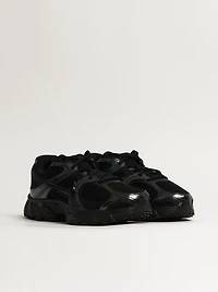 NIKE V5 RNR SNEAKER - BLACK