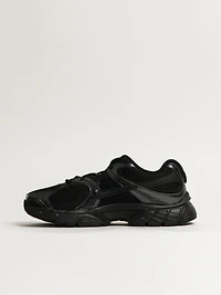 NIKE V5 RNR SNEAKER - BLACK