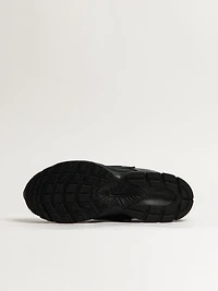 NIKE V5 RNR SNEAKER - BLACK