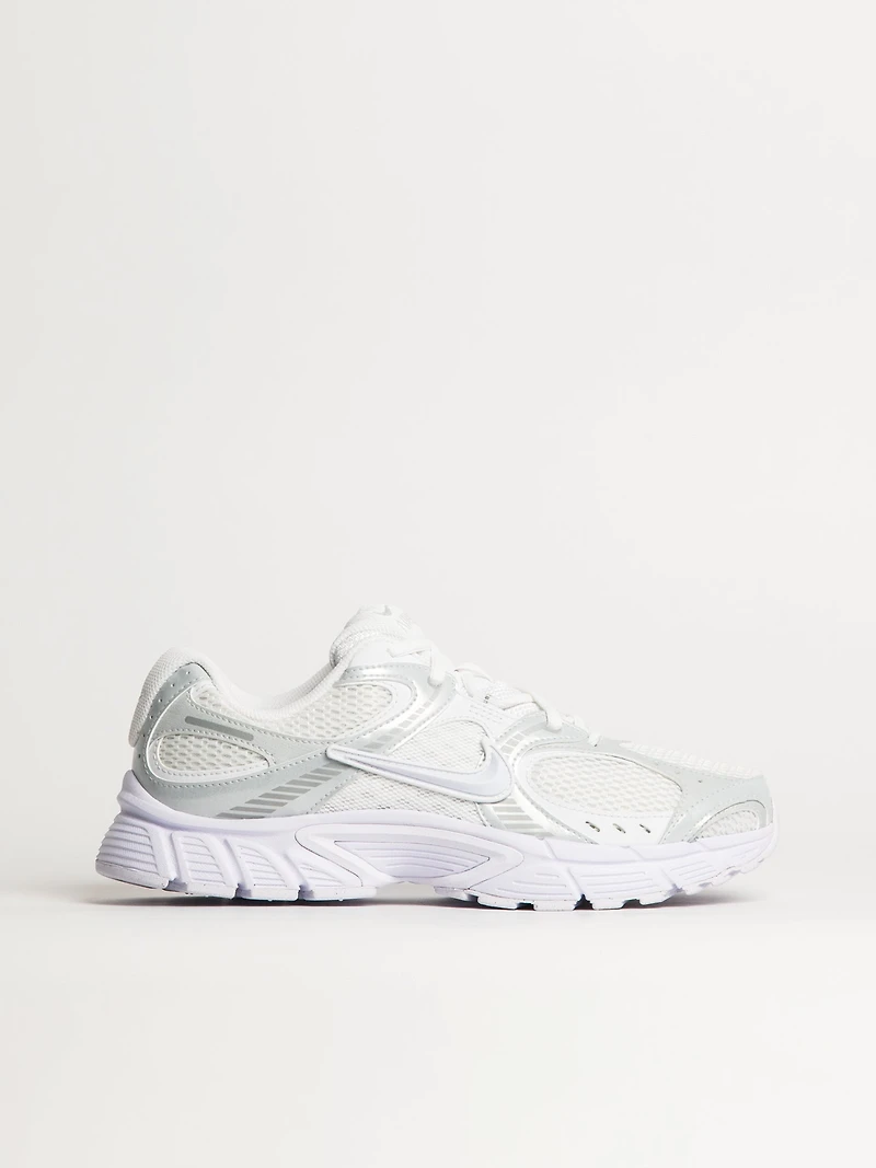 MENS NIKE V5 RNR SNEAKER