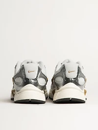 HOMMES NIKE V5 RNR SNEAKER - WHITE/ASH