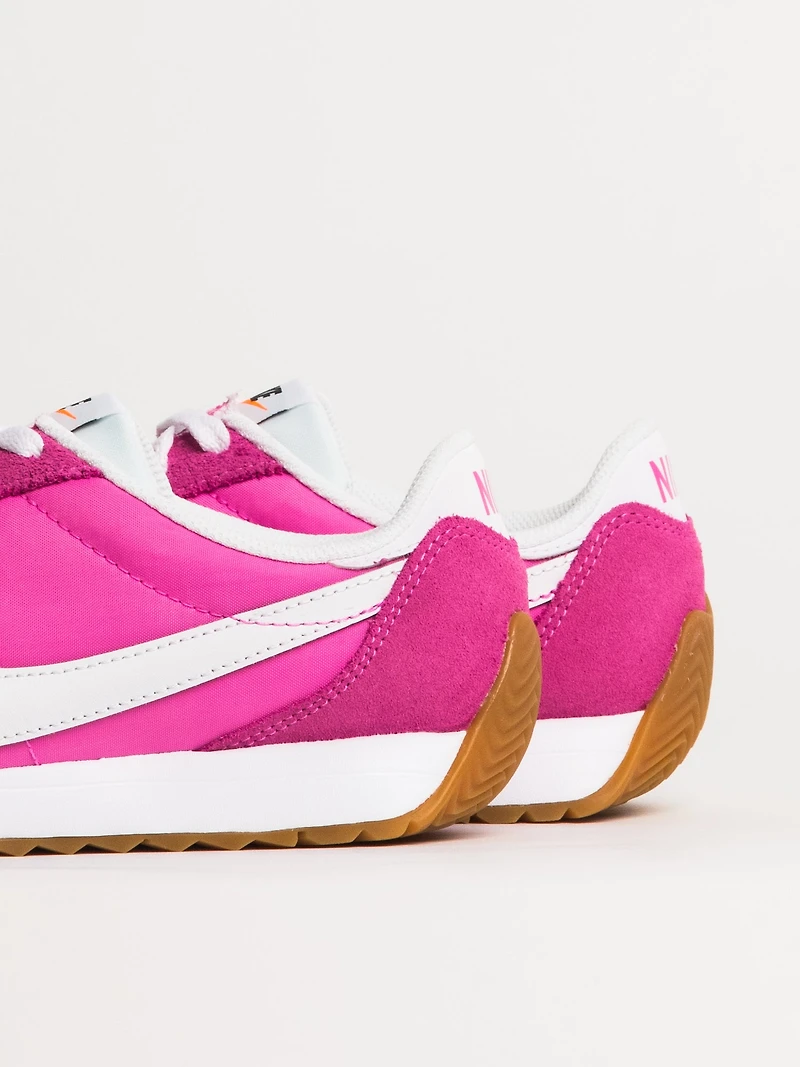 BASKETS NIKE PACIFIC POUR FEMMES - ROSE