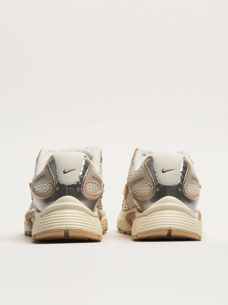 NIKE V5 RNR SNEAKER - BEIGE