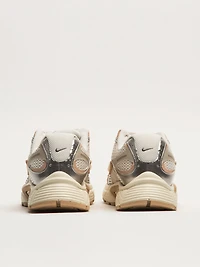 NIKE V5 RNR SNEAKER - BEIGE
