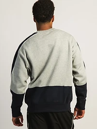 NIKE CLUB BRUSHED FLEECE CREWNECK SWEATER