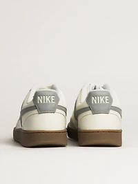 HOMMES NIKE COURT VISION LOW SNEAKER - BLANC/GRIS