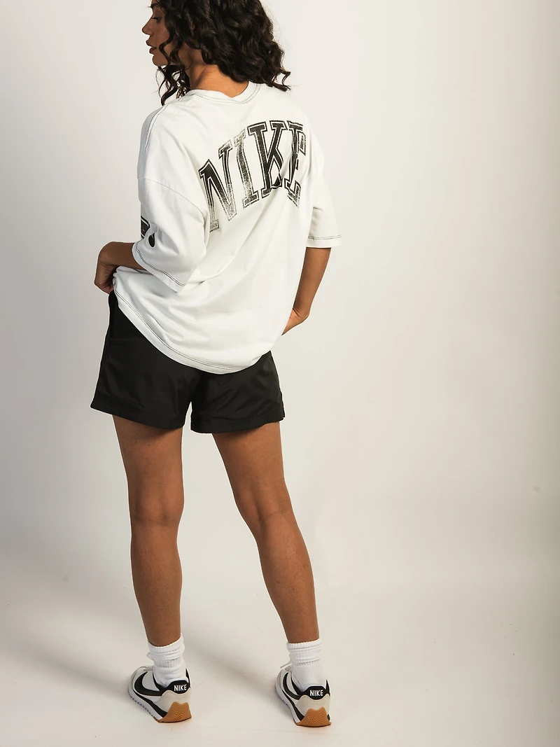 NIKE SPORTSWEAR STREET OVERSIZED TEE