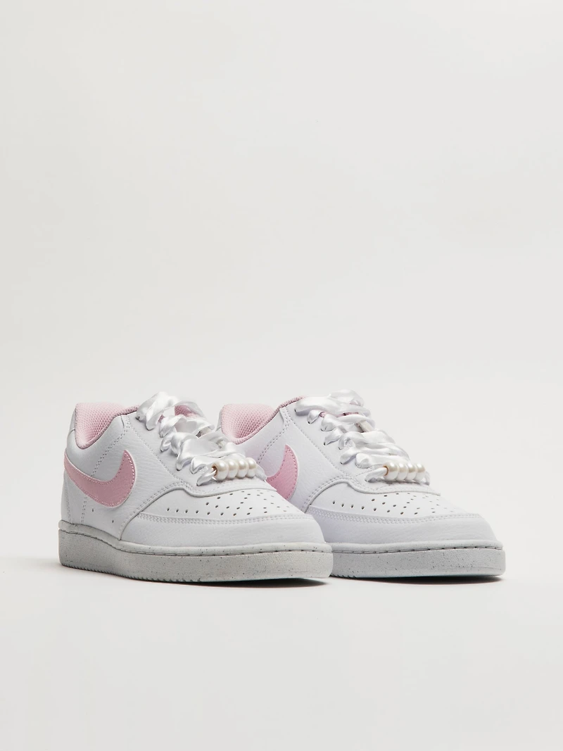 WOMENS NIKE COURT VISION LOW SNEAKER - WHITE/PINK
