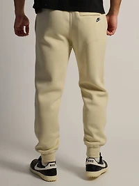 NIKE CLUB CHENILLE JOGGER - LIGHT KHAKI