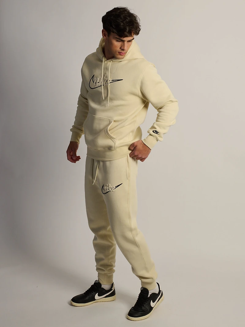 NIKE CLUB CHENILLE JOGGER - LIGHT KHAKI