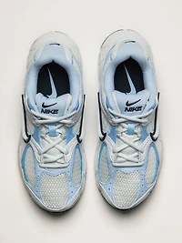 CHAUSSURES DE SPORT NIKE V5 RNR POUR FEMMES - BLANC CASSÉ/BLEU
