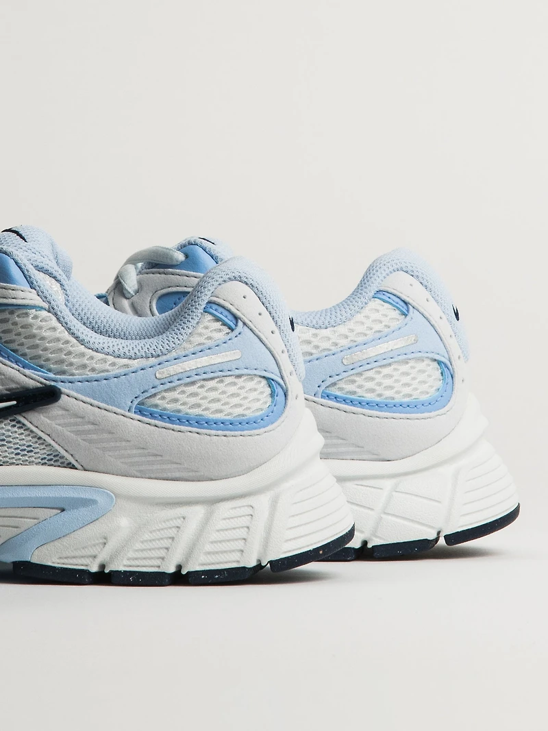 CHAUSSURES DE SPORT NIKE V5 RNR POUR FEMMES - BLANC CASSÉ/BLEU