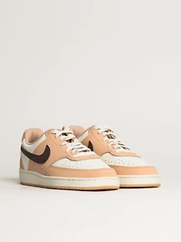 BASKETS BASSES NIKE COURT VISION POUR FEMMES - BEIGE