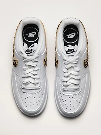 FEMMES NIKE COURT VISION LOW NEXT NATURE SNEAKER - BLANC