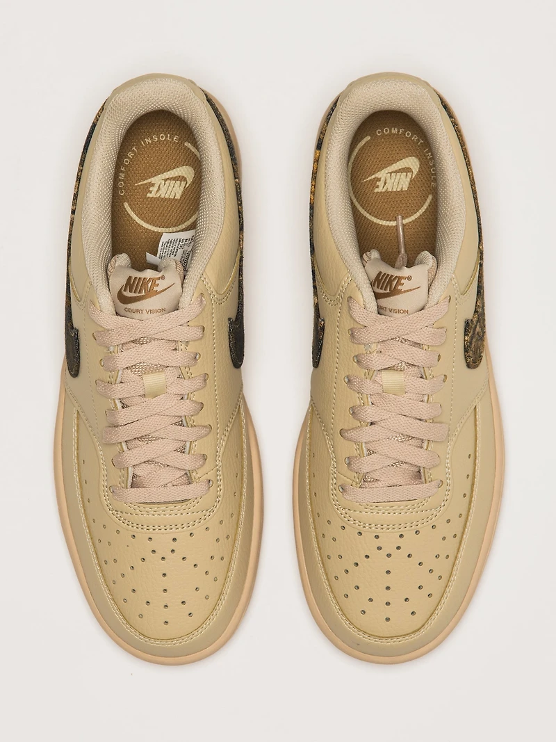 NIKE COURT VISION SE SNEAKER - CREAM