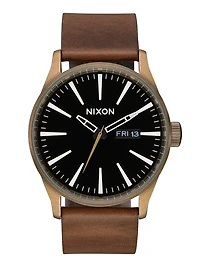 NIXON SENTRY LEATHER WATCH - CLEARANCE
