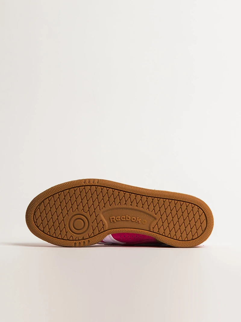 BASKETS REEBOK CLUB C GROUNDS UK POUR FEMMES - ROSE