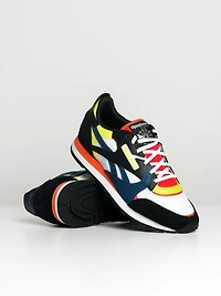 REEBOK CLASSIC LEATHER Q2 SNEAKERS MENS - CLEARANCE