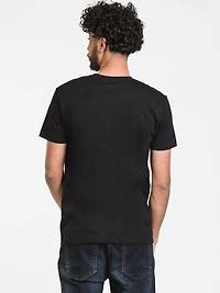 T-SHIRT VOLANTS POUR HOMMES